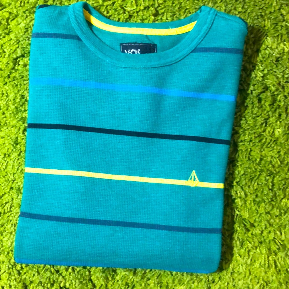 Men’s Heavy Thermal Volcom top